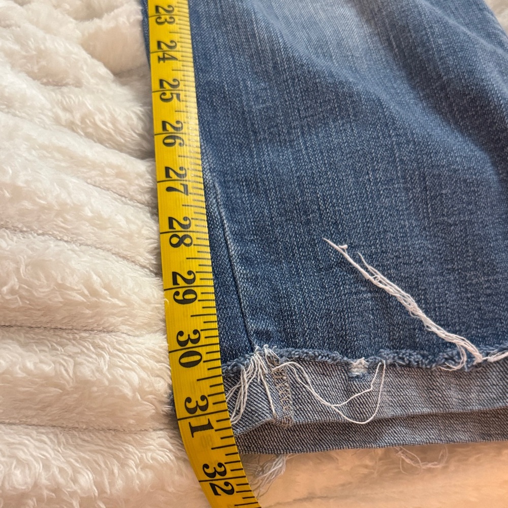 Women's Time and Tru Blu Distressed denim capris - Picture 7 of 7